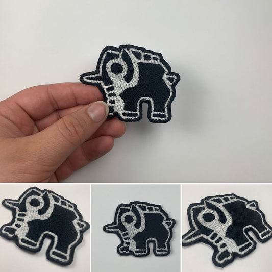 Heavenly Beasts Embroidered Patch, Iron-on Patch, Shiny, Video Game Inspired Embroidery, Legend